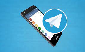 如何在 Android 上更新 Telegram 应用程序？